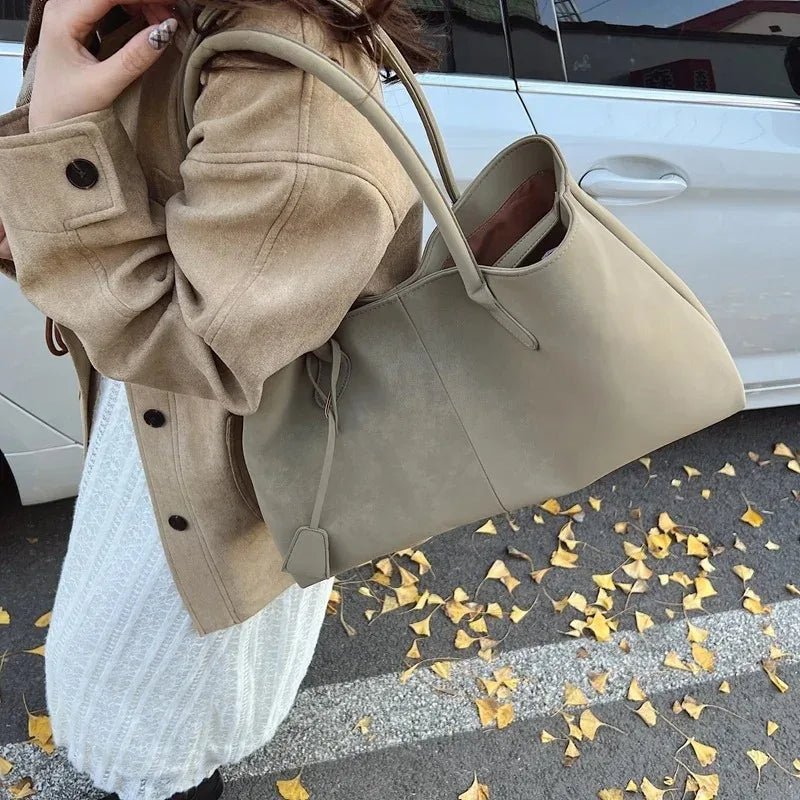 Joan Vintage Everyday Tote Bag