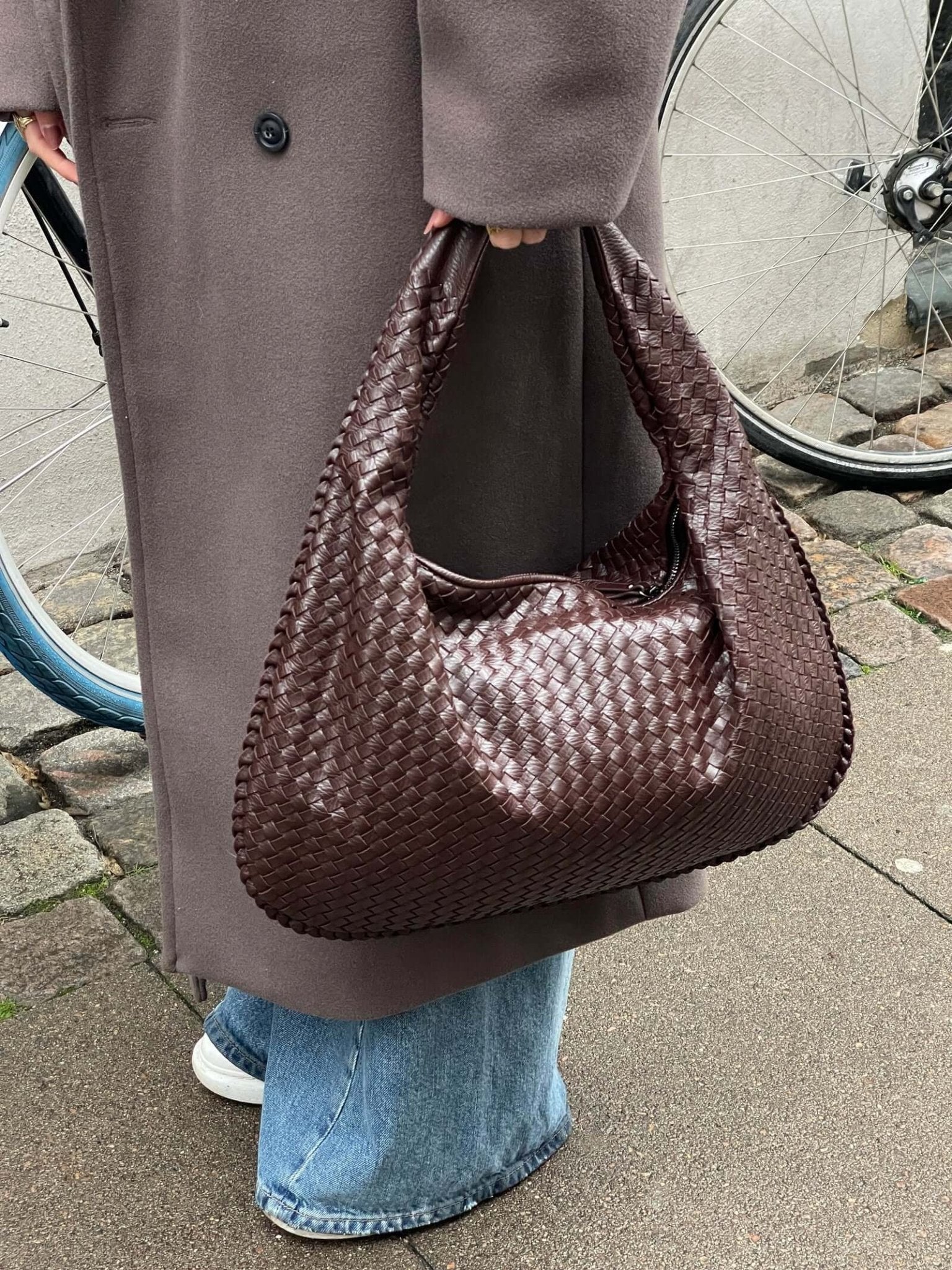 Isabella Woven Hobo Shoulder Bag