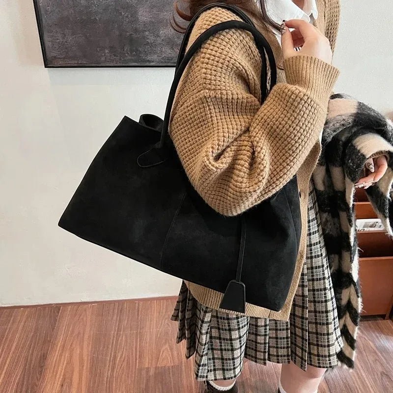 Joan Vintage Everyday Tote Bag