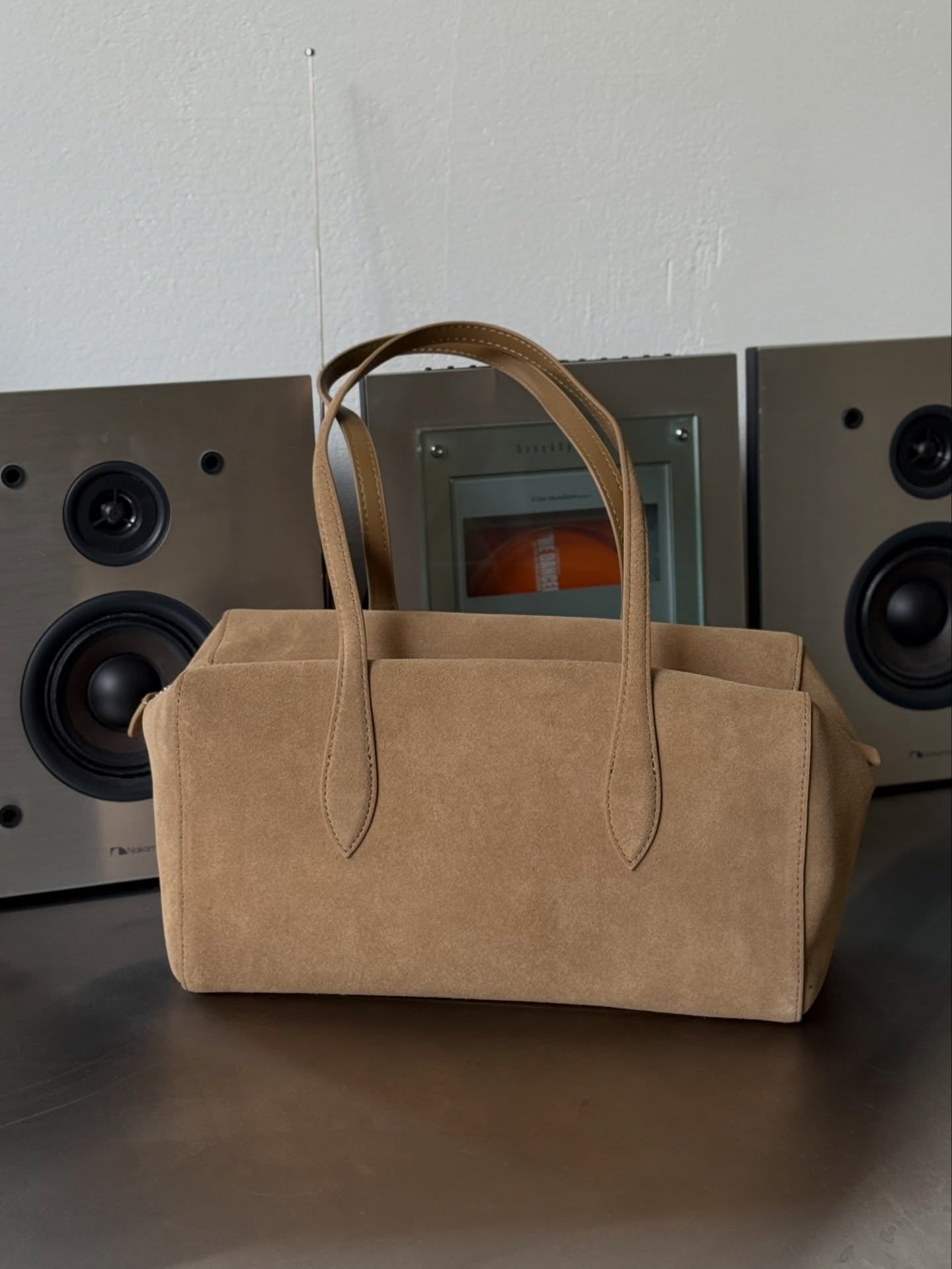 The Victoria Classic Tote