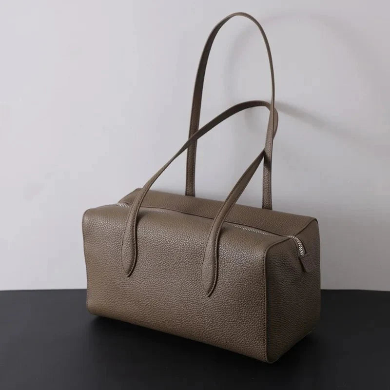 The Victoria Classic Tote